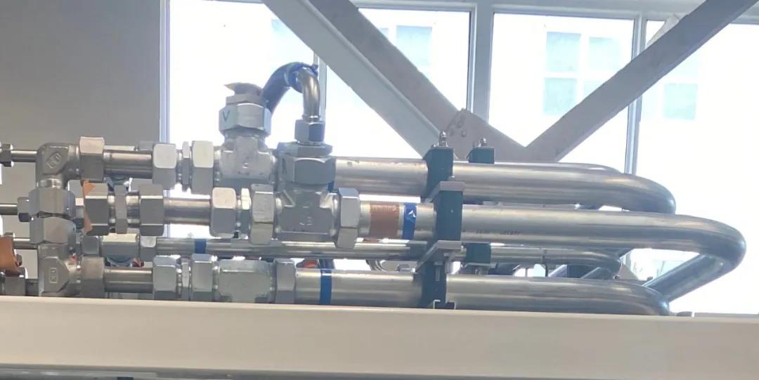 在派克眾多的明星產(chǎn)品中， 無論是論實力、拼資歷，還是比知名度，怎么都少不了EO卡套接頭！ 